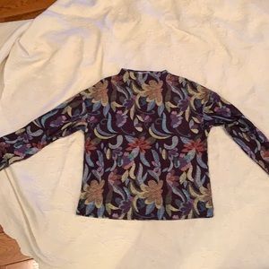 Ladies cute print shirt.